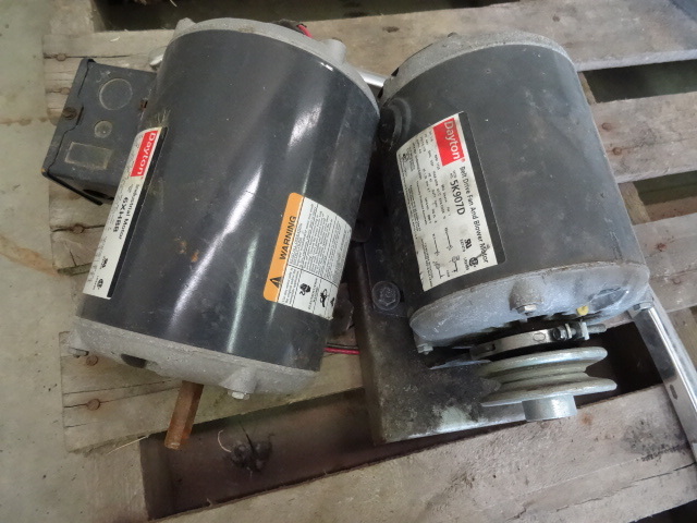 2 electric motors.