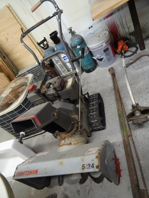 Craftsman 5 Hp. 26 Snow Blower