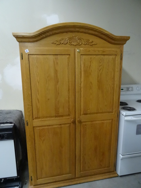 Armoire Cabinet Office Complete