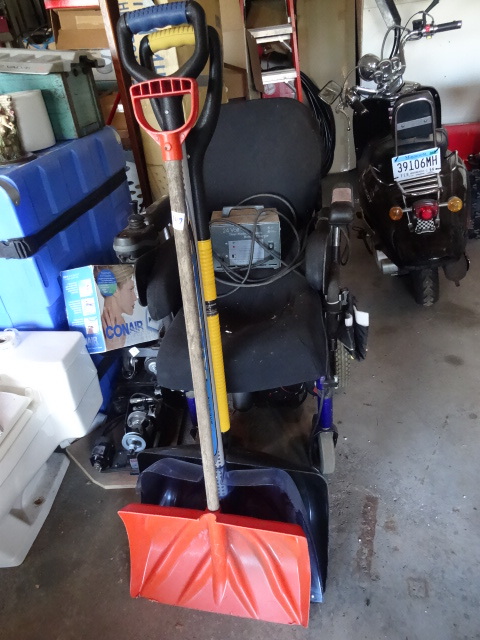 3 Snow Shovels