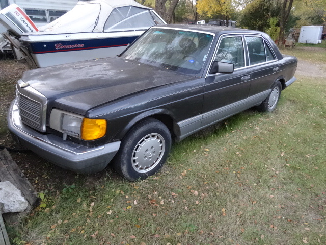1988 Mercedes 4 Door Car