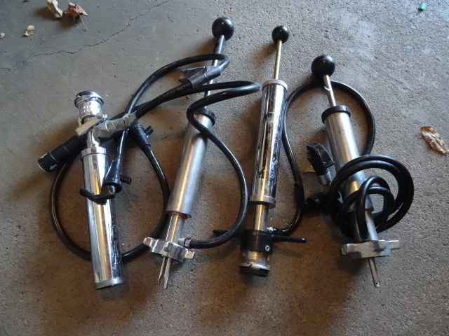 4 Beer Keg Tappers