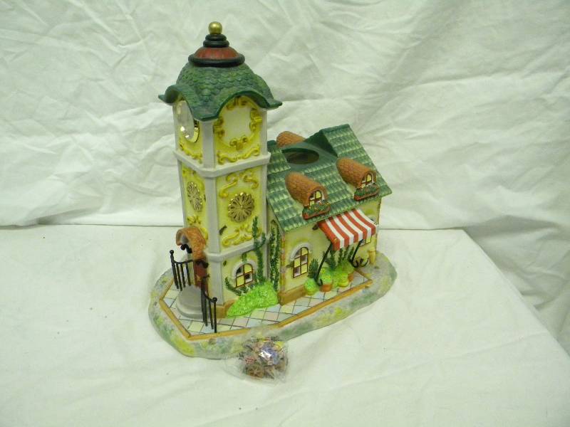 lot 200 image: Partylite The Clocktower