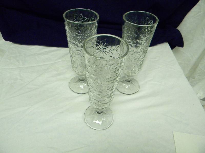 lot 245 image: Princess House Parfait Crystal