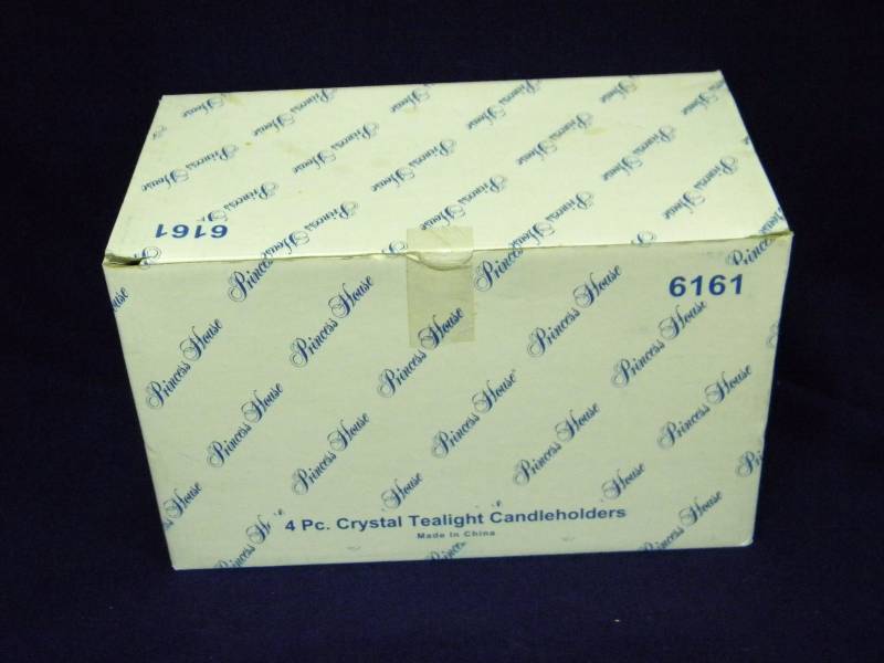 lot 250 image: Princess House 4pc Crystal Tealight Candleholders