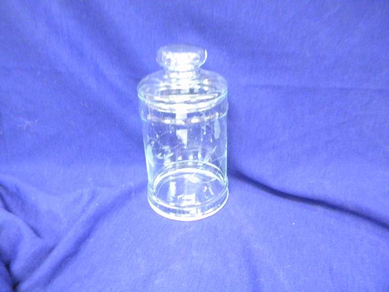 lot 264 image: Princess House Glass Jar