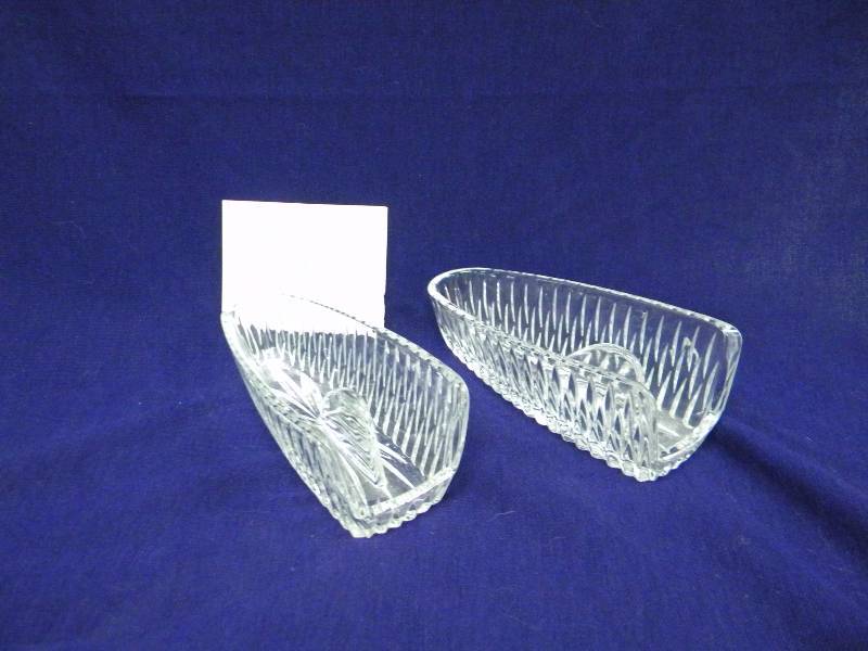 lot 266 image: Princess House Knife Holders