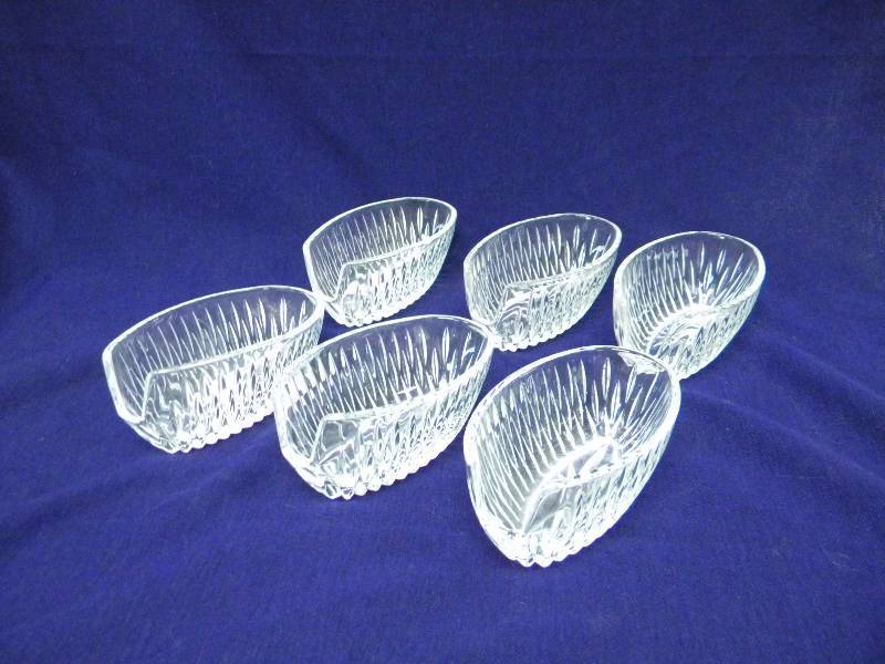 lot 267 image: Princess House Spoon & Fork Holders