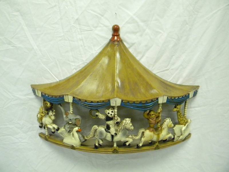 lot 292 image: Universal Statuary Carousel Decor