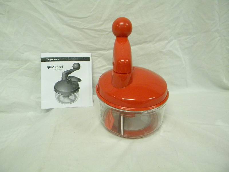 lot 304 image: Tupperware Quick Chef