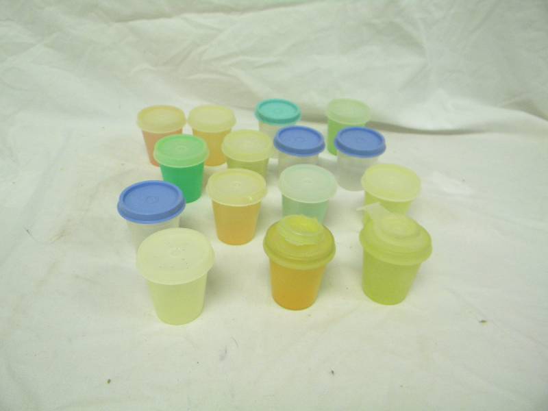 lot 319 image: Tupperware Mini Container Lot