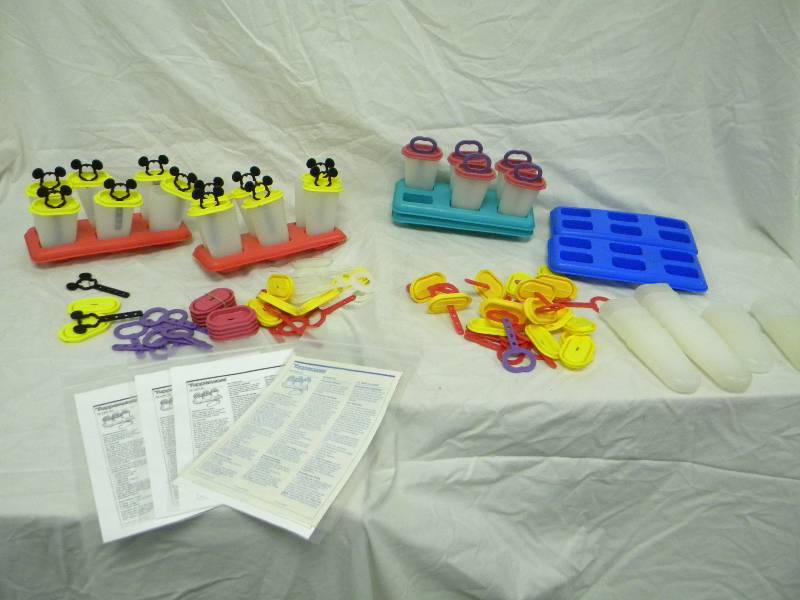 lot 343 image: Tupperware Popsicle Set Lot