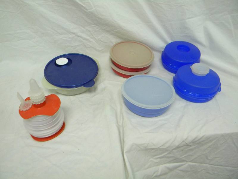 lot 348 image: Tupperware Container Lot