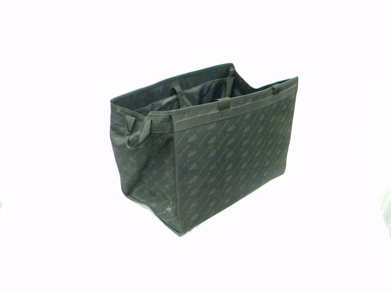 lot 361 image: Pampered Chef X-Large Carrying Case
