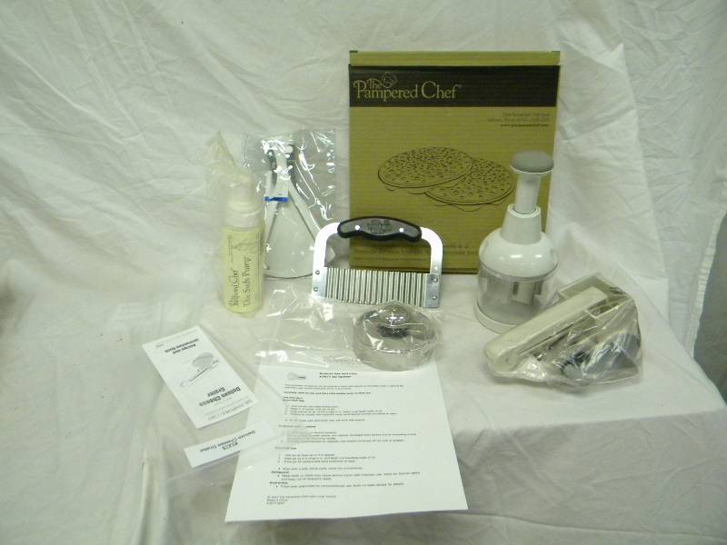 lot 363 image: Pampered Chef Lot