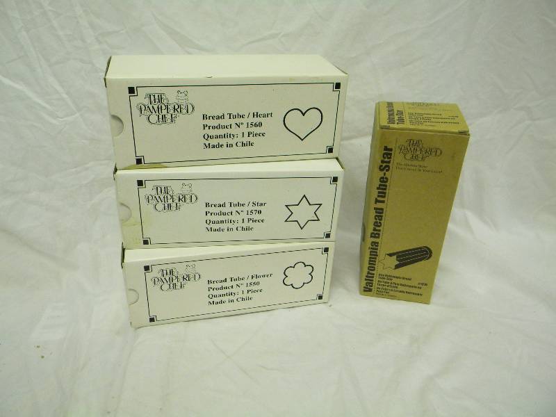 lot 367 image: Pampered Chef Bread Tube Lot