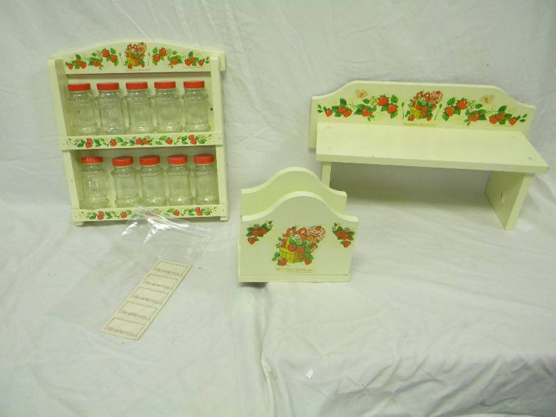 lot 387 image: Strawberry Shortcake Spice Rack Shelf Lot