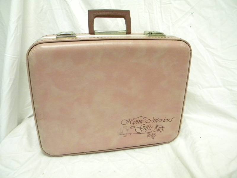 lot 391 image: Home Interiors Suitcase