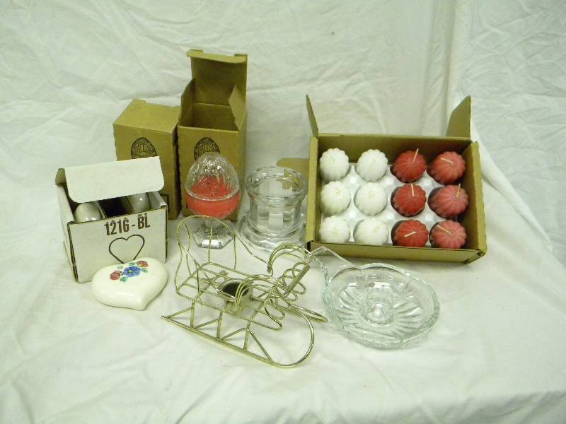 lot 399 image: Home Interiors Votive Candelabra Lot