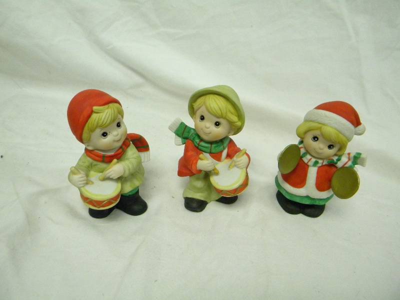 lot 410 image: Homco Figurines