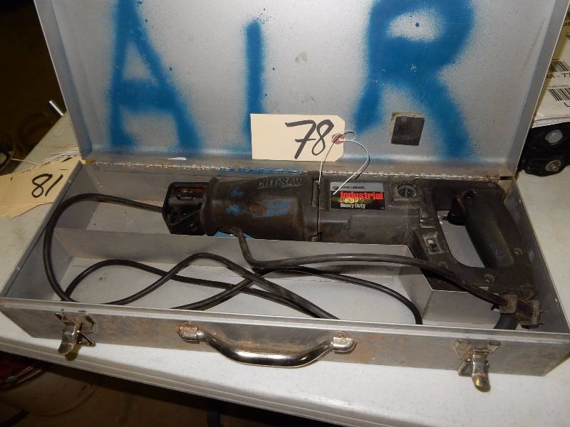 Black and Decker Industrial Heavy Duty CUT SAW