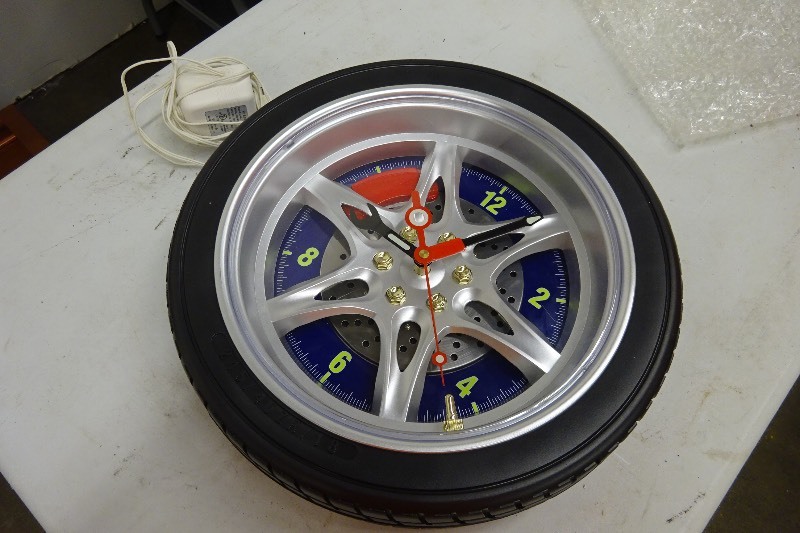 Tire clock