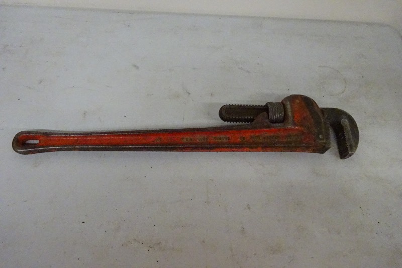 24 pipe wrench