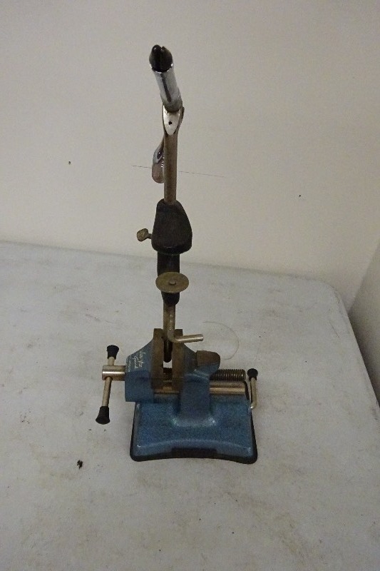 Vacu Vise by General