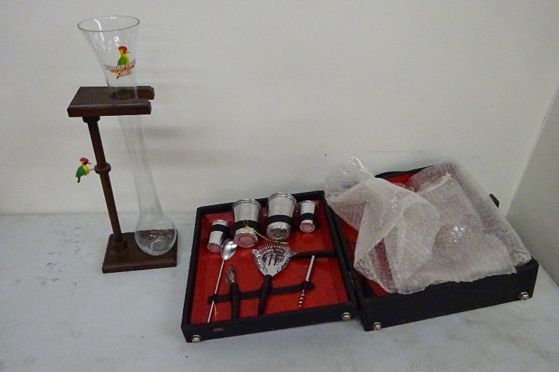 Mixed drink case
