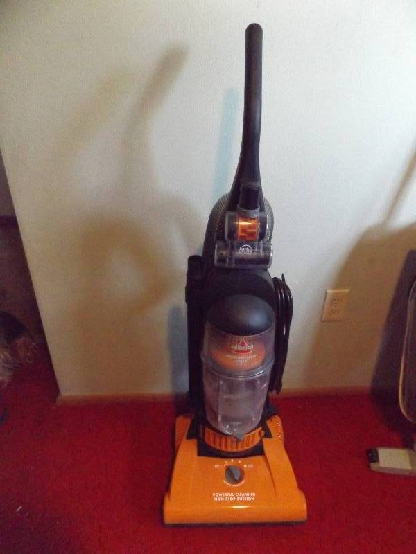 Bissel Powerforce Helix Turbo Vac