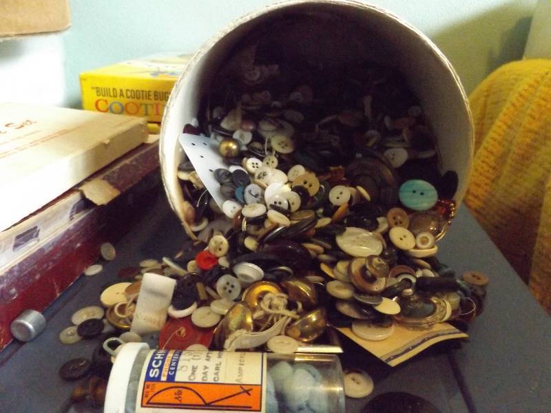 Ice Cream Container full of Buttons