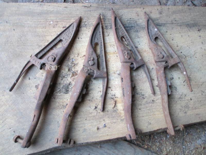 4 antique iron sickle hay mower par...