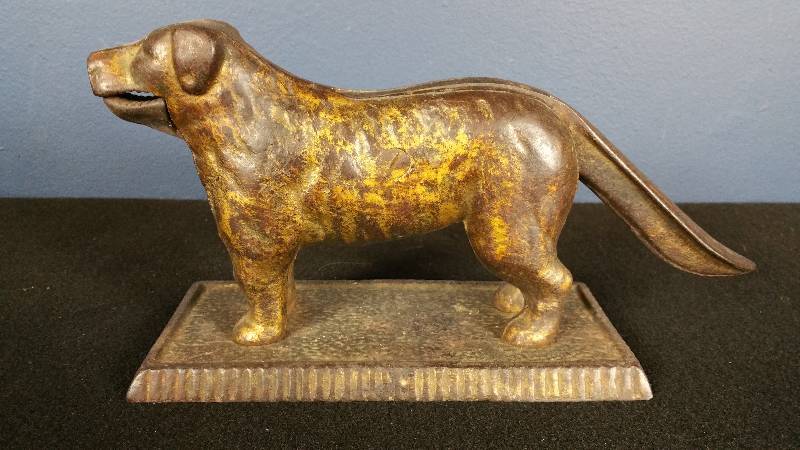 lot 63 image: Antique Cast Iron Saint Bernard Dog Nutcracker