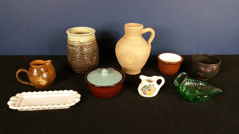 lot 76 image: Group of Misc. Pottery and Glassware