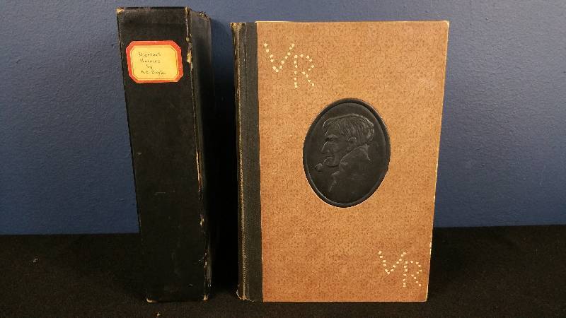 lot 114 image: 1950 Boxed Edition of Doyles Sherlock Holmes