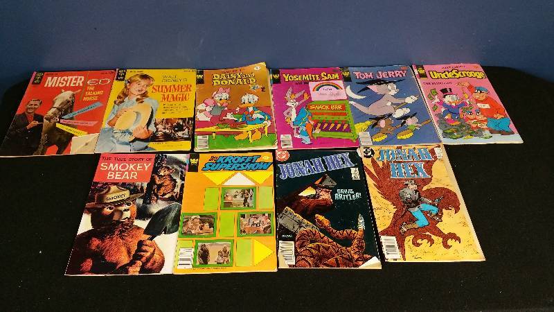 lot 128 image: Lot of (10) Vintage Comic Books