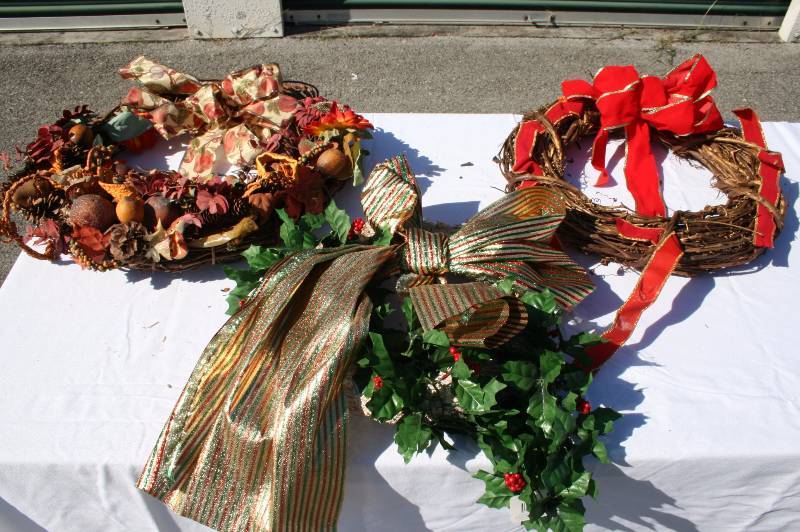 3 Seasonal Wreaths