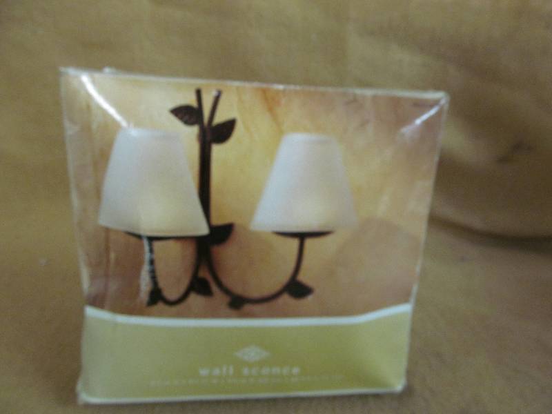 Wall Scone