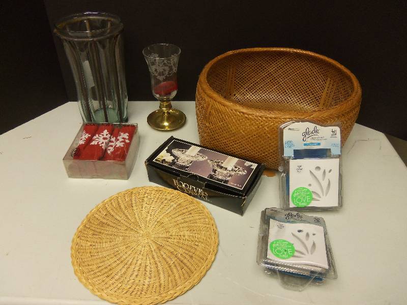 Holiday Table Lot