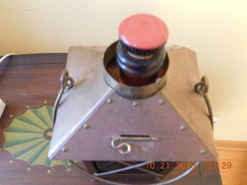 Vintage decanter music box