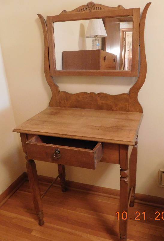 Old desk with mirror
