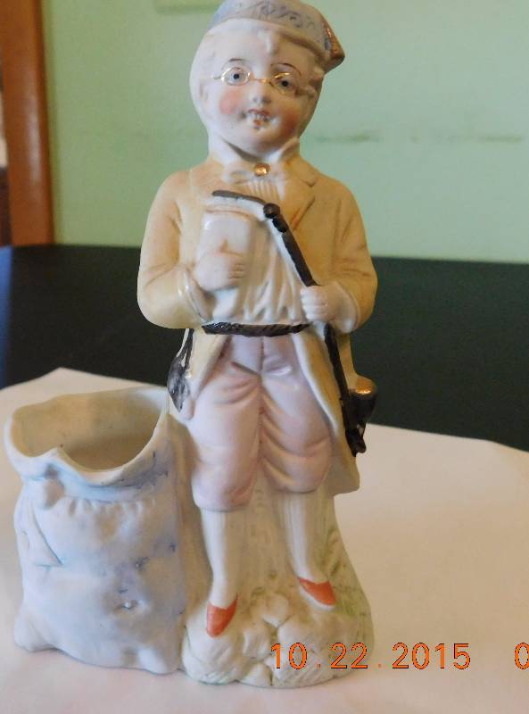 figurine