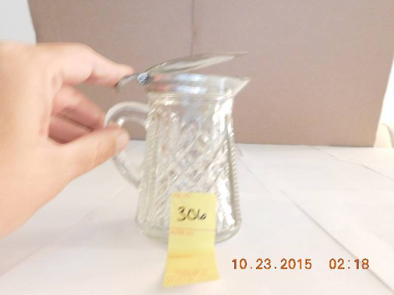 small creamer pitcher with lid