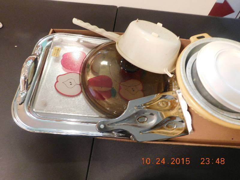 assorted kitchenware