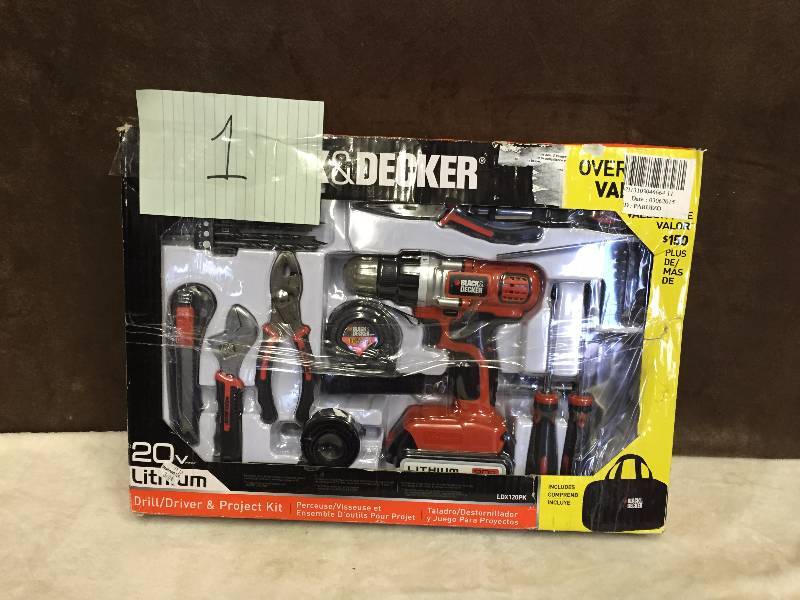 Black and Decker Drill Driver and Ptoject Kit New