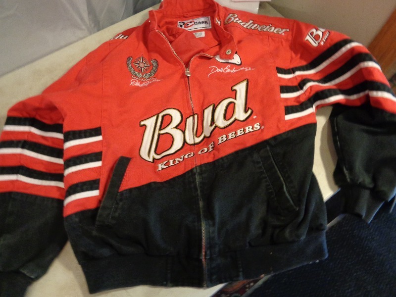 lot 63 image: Nascar Jacket