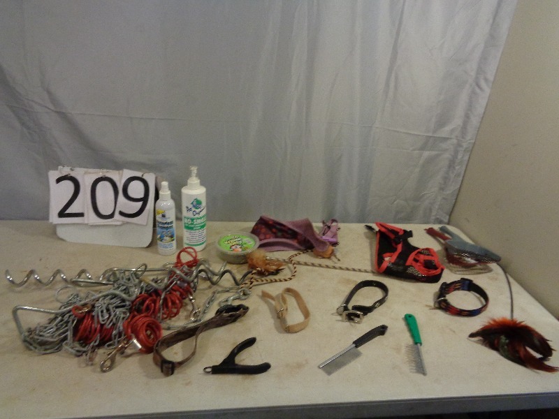 lot 209 image: Pet Supplies