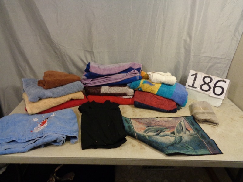 lot 186 image: Towels and More