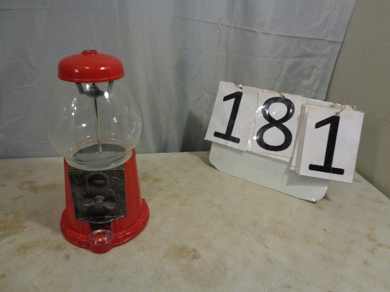 lot 181 image: Metal and Glass Gumball Machine