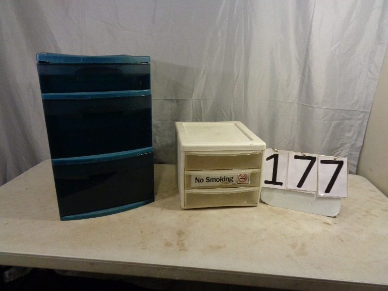lot 177 image: 3 Drawer Organizers